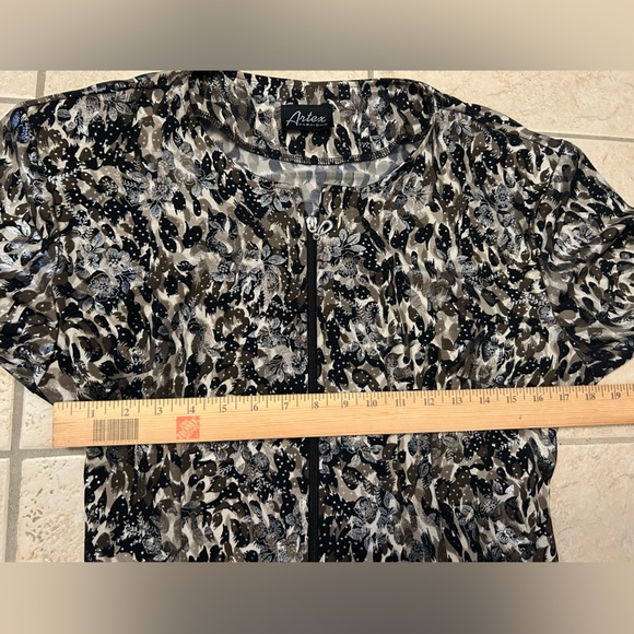 Artex Fashions Patterned Zip-Up Jacket - Picture 6 of 6